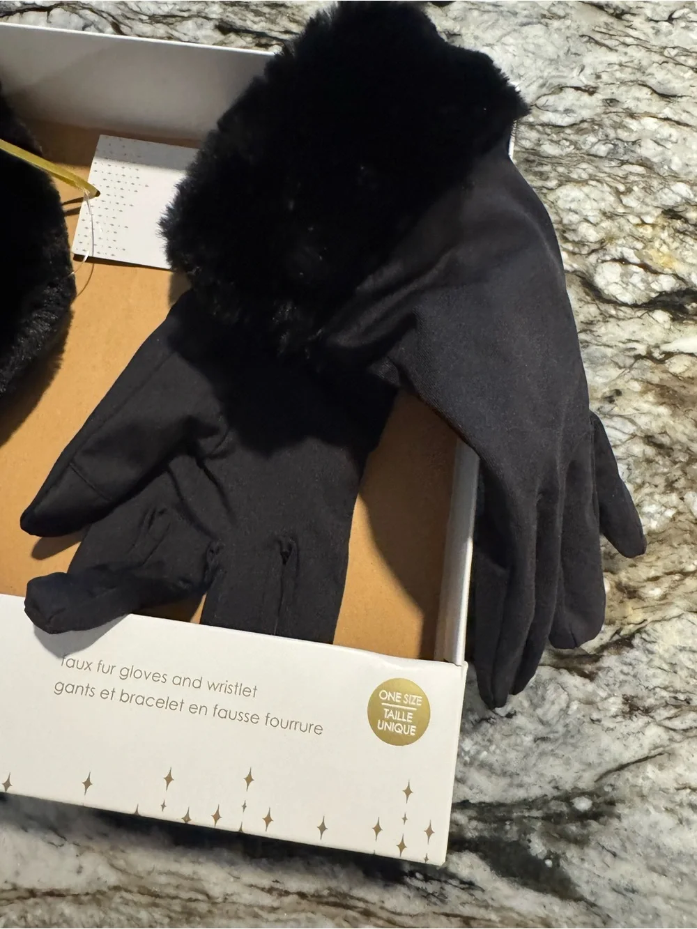 House of Harlow 1960 Black Faux Fur Gloves with Matching Wristlet